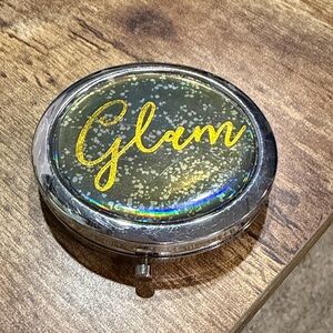 Glam Compact Mirror